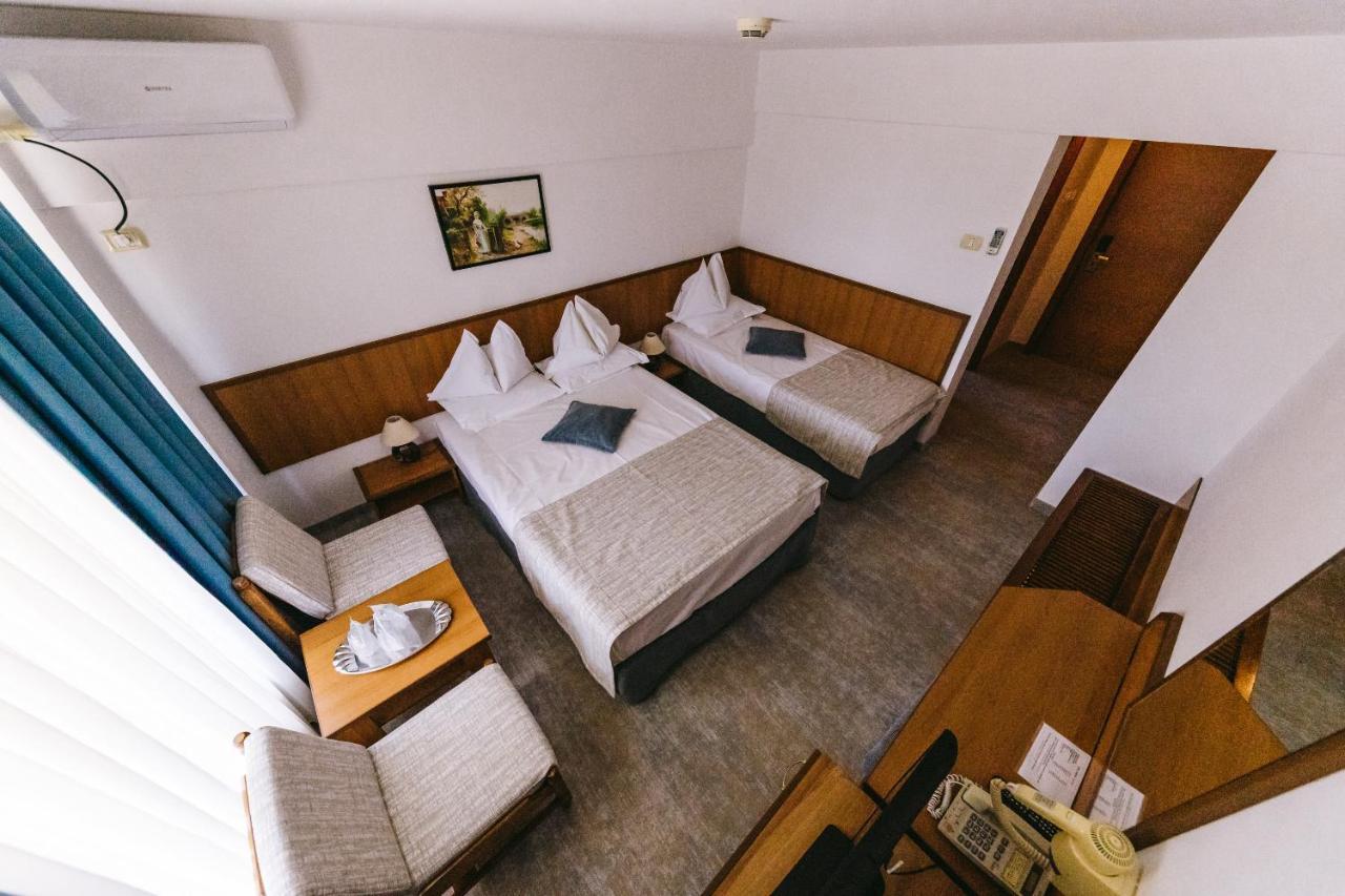 Hotel Condor Mamaia Kültér fotó