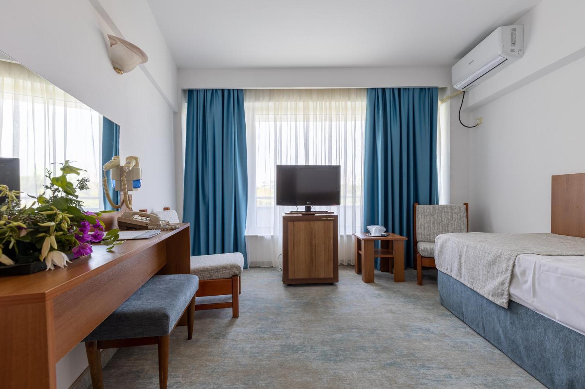 Hotel Condor Mamaia Kültér fotó