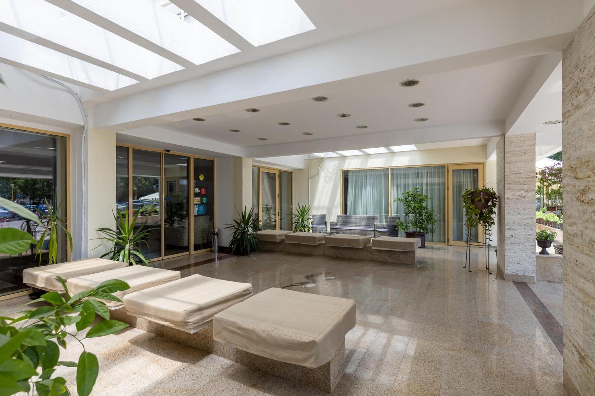 Hotel Condor Mamaia Kültér fotó