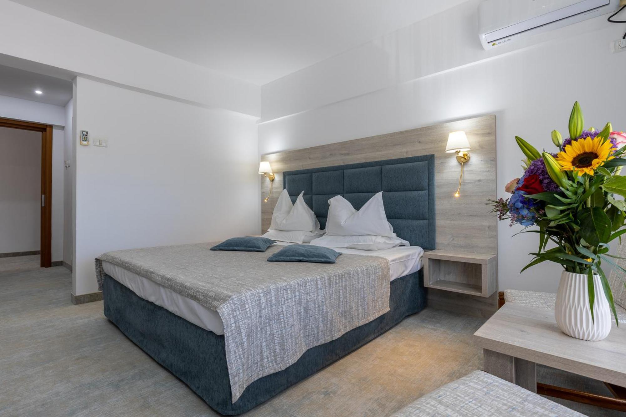 Hotel Condor Mamaia Kültér fotó