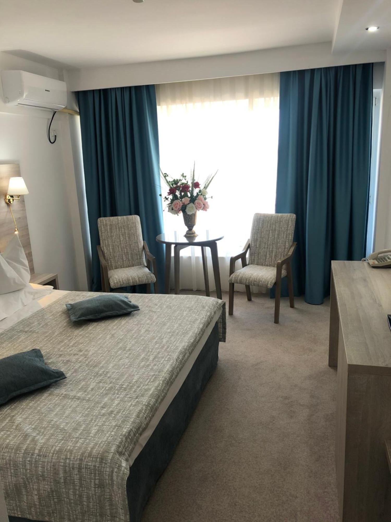 Hotel Condor Mamaia Kültér fotó