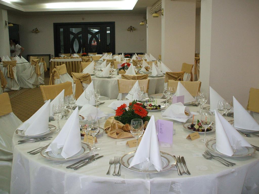 Hotel Condor Mamaia Kültér fotó